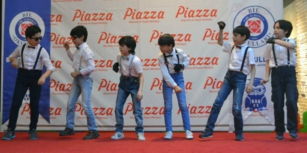 Minikler Gösterileriyle Piazza’ya Gelenleri Büyülüyor! - Resim 7