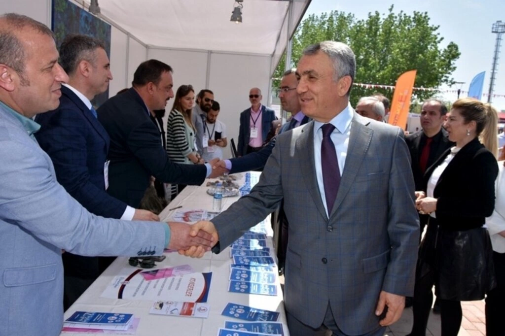 OMÜ’nün 12. Üniversite Tanıtım Günleri Şenlik Havasında Geçti - Resim 15