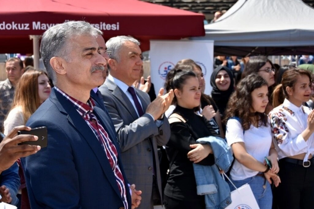 OMÜ’nün 12. Üniversite Tanıtım Günleri Şenlik Havasında Geçti - Resim 23