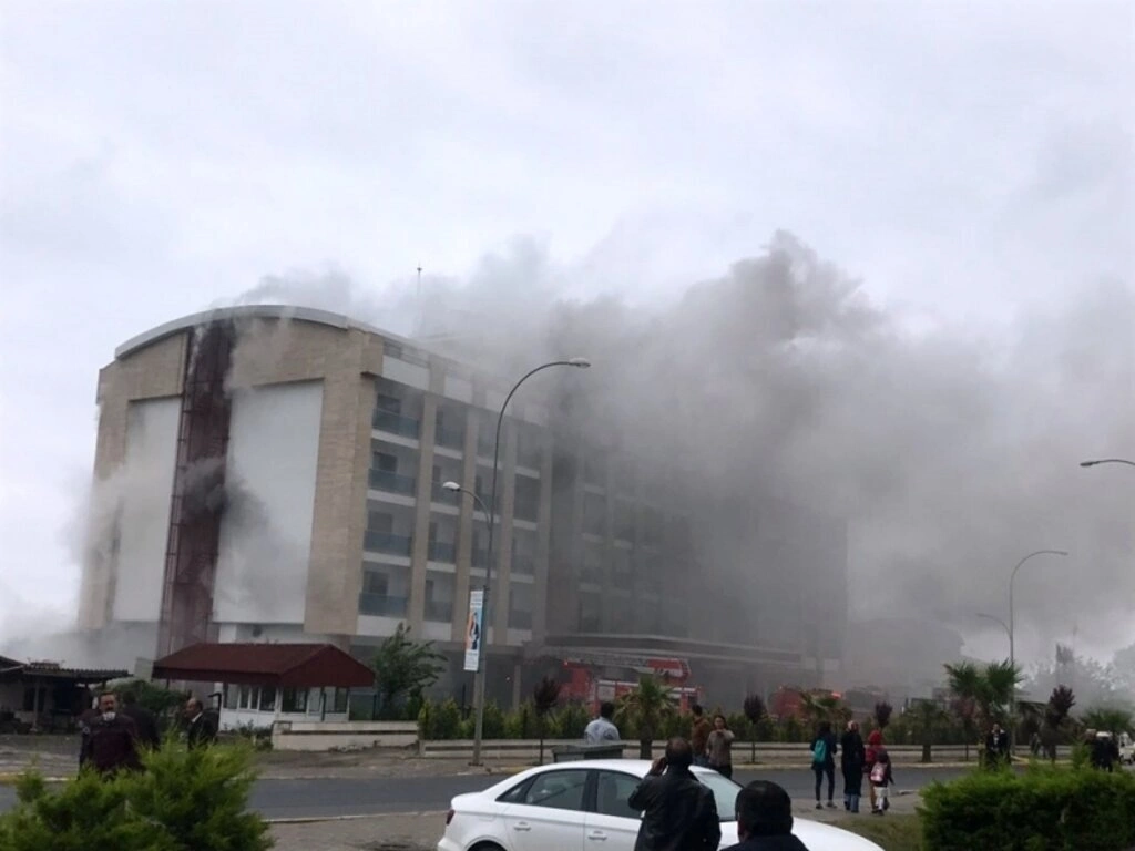 Ünye de otel yangını - Resim 2