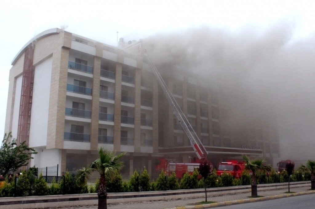 Ünye de otel yangını - Resim 4