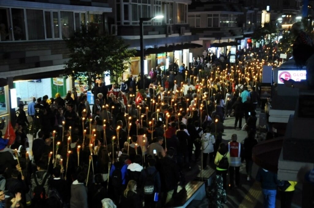 Samsun'da Fener Alayı ve Gençlik Festivali Yürüyüşü yapıldı  - Resim 11