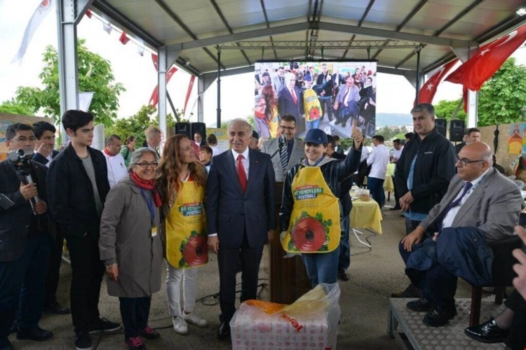 3. Samsun Yöresel Ot Yemekleri Festivali  - Resim 10