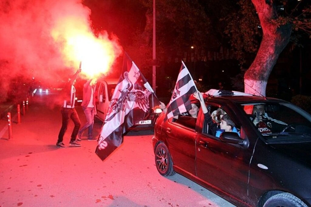 Beşiktaş'ın Şampiyonluğu Samsun'da da kutlandı - Resim 7