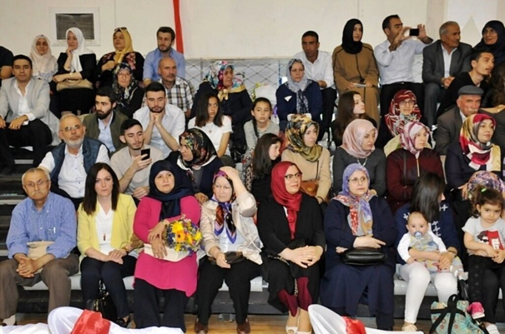 Sağlık Bilimleri Fakültesi mezuniyet töreni - Resim 8