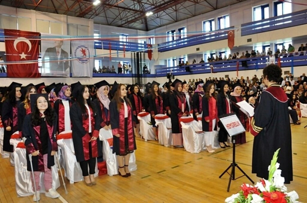 Sağlık Bilimleri Fakültesi mezuniyet töreni - Resim 23