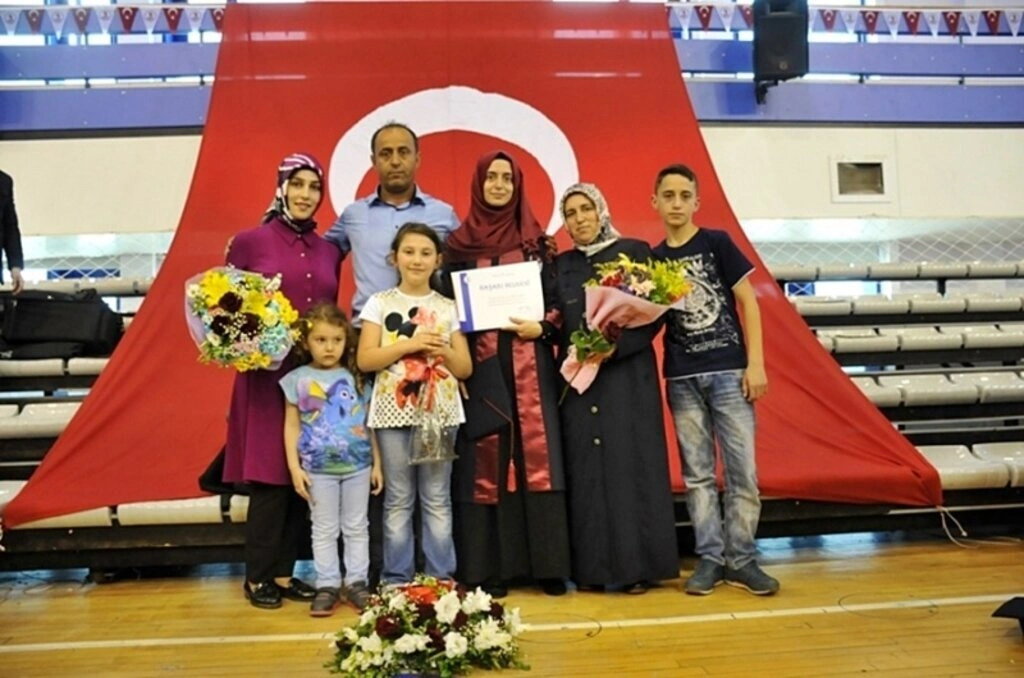 Sağlık Bilimleri Fakültesi mezuniyet töreni - Resim 26