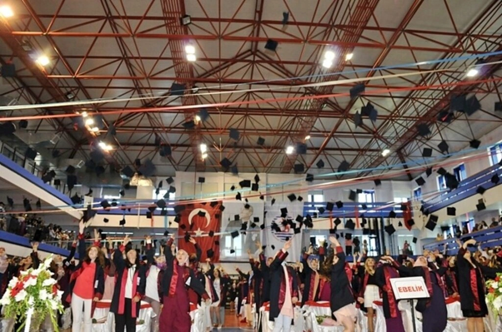 Sağlık Bilimleri Fakültesi mezuniyet töreni - Resim 30