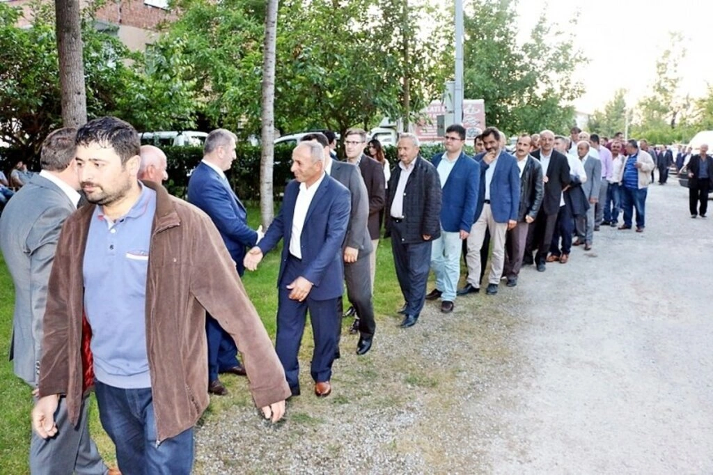 AK Parti Samsun Milletvekili Fuat Köktaş'tan iftar programı - Resim 7