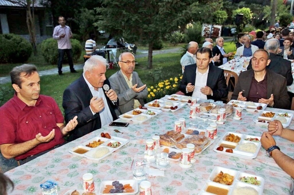 Bafra İlçe Protokolü İftarda Şehit Aileleri ve Gazilerle Buluştu - Resim 6
