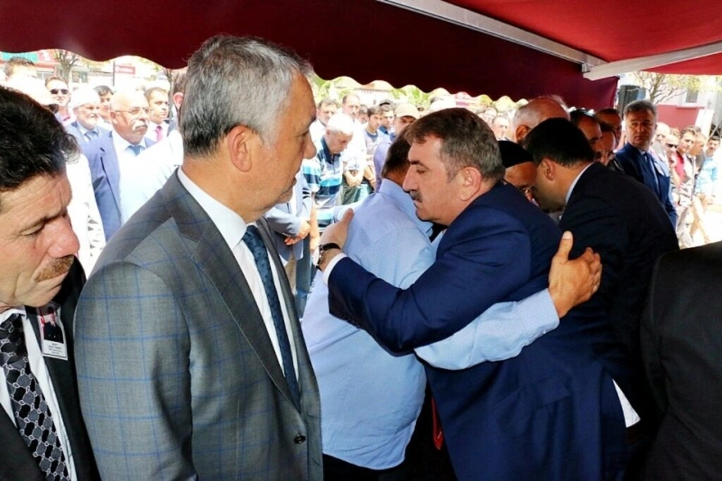Samsun şehidini son yolculuğuna uğurladı - Resim 5