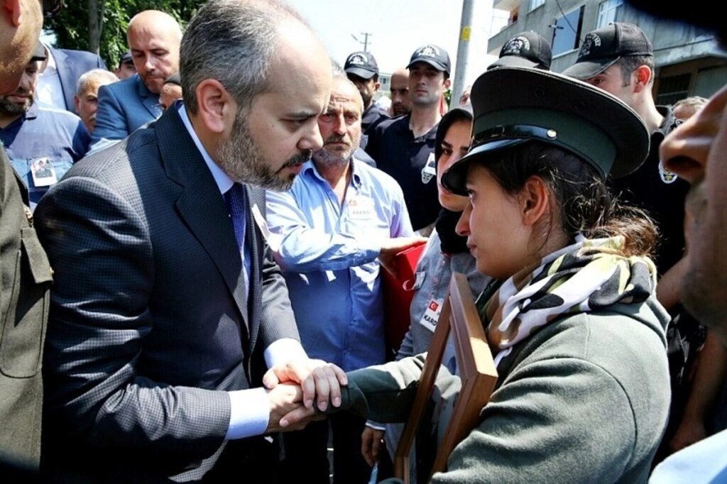 Samsun şehidini son yolculuğuna uğurladı - Resim 15