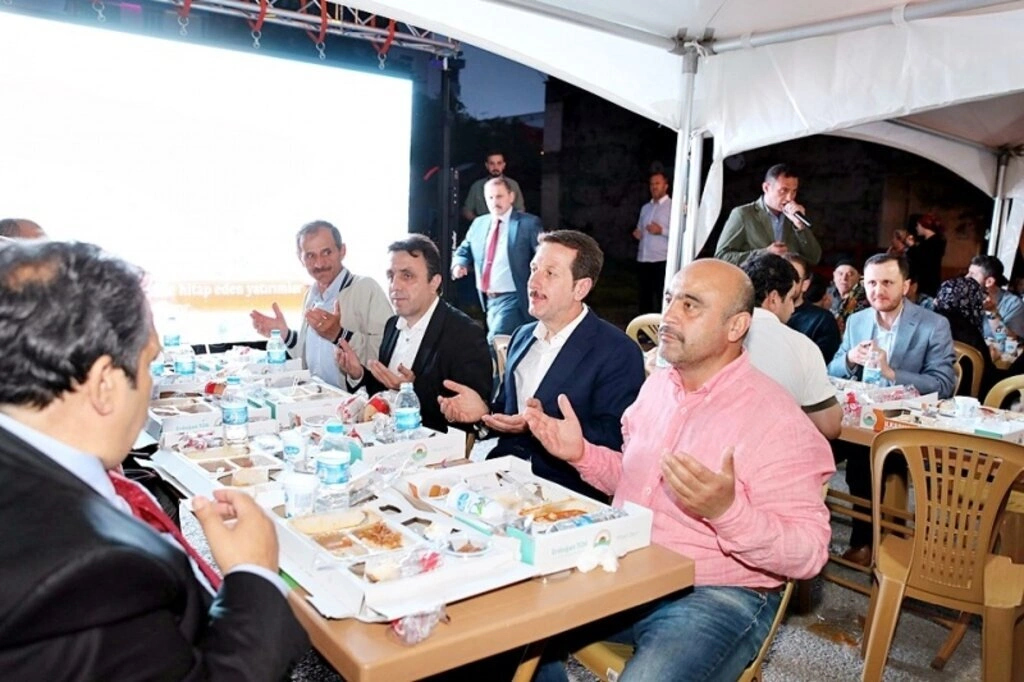 İlkadım ‘da Hizmete Ara Yok - Resim 6
