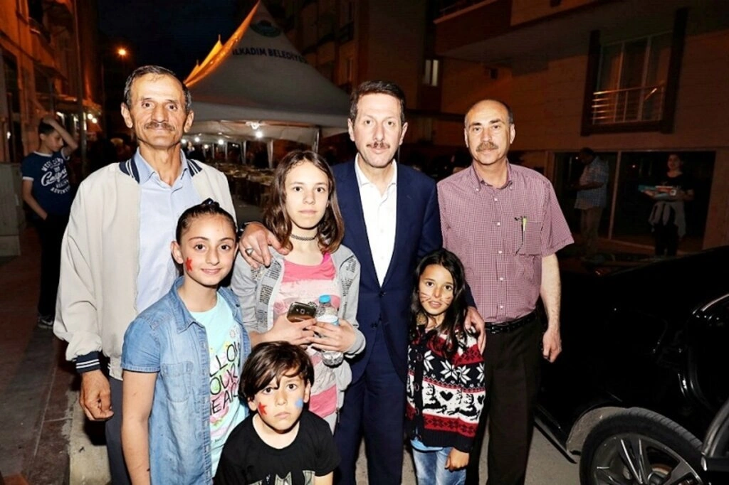İlkadım ‘da Hizmete Ara Yok - Resim 14