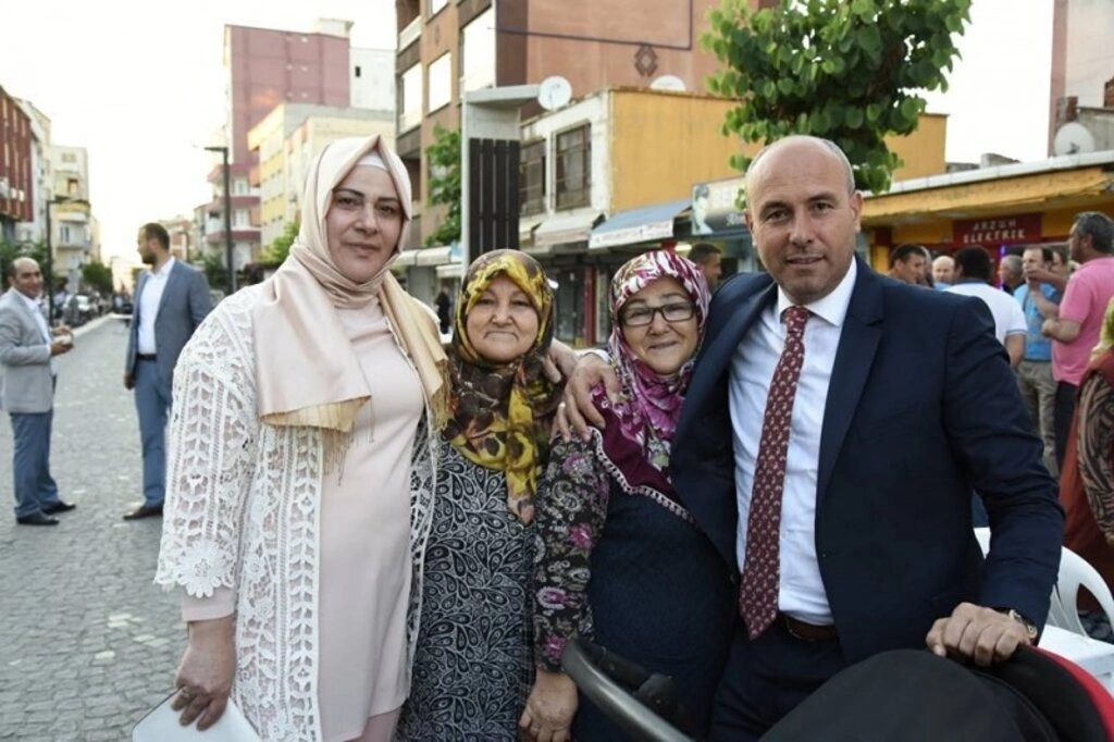 Tekkeköy de on binler aynı sofra da oruç açtı - Resim 9