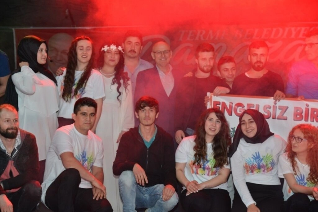 İşaret dili ile ilahi sundular - Resim 12