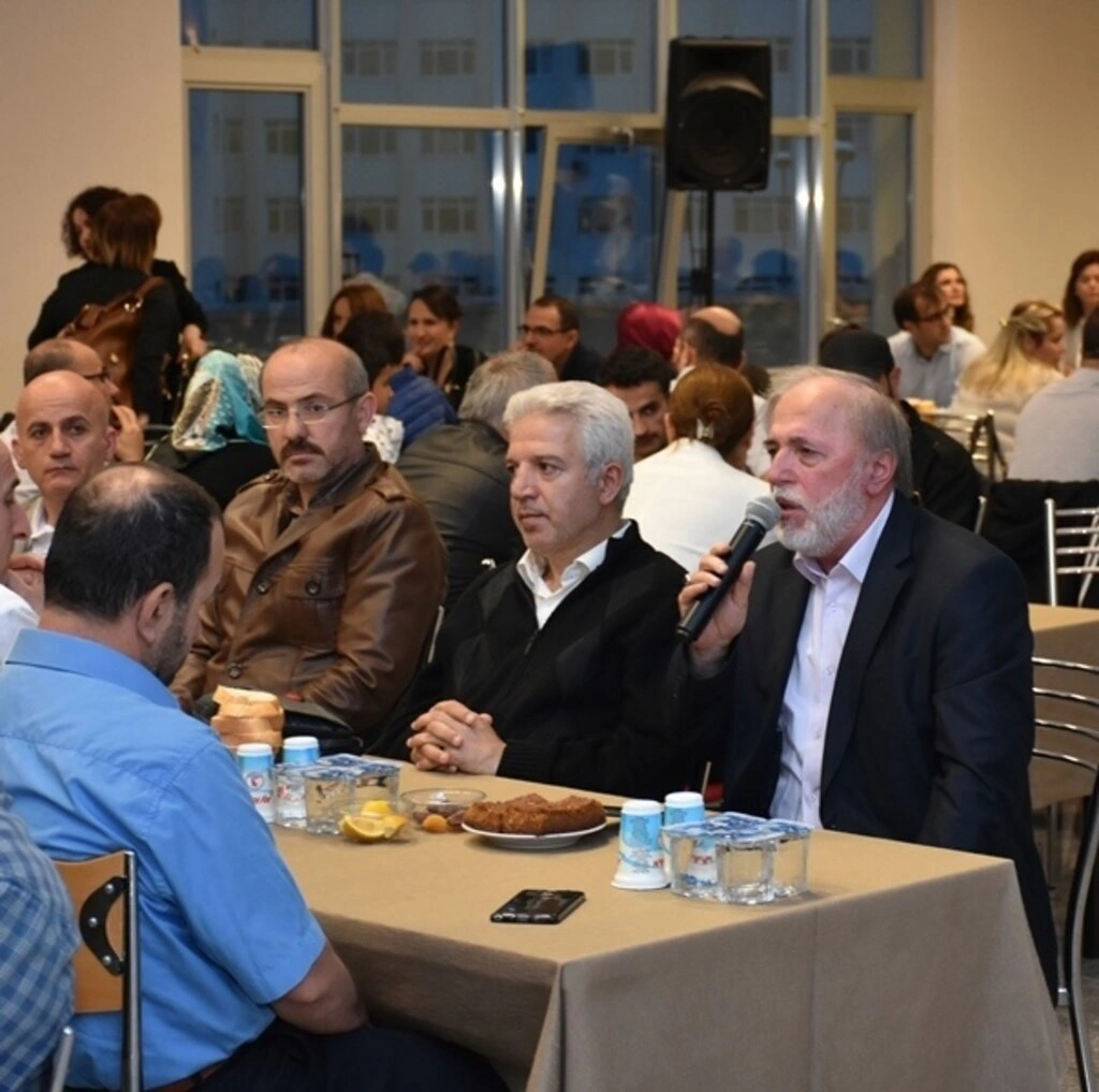 OMÜ Ailesi İftarda Bir Araya Geldi - Resim 1