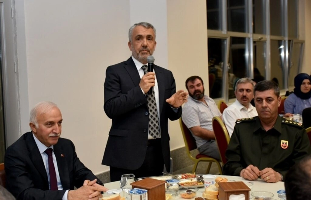 OMÜ Ailesi İftarda Bir Araya Geldi - Resim 24