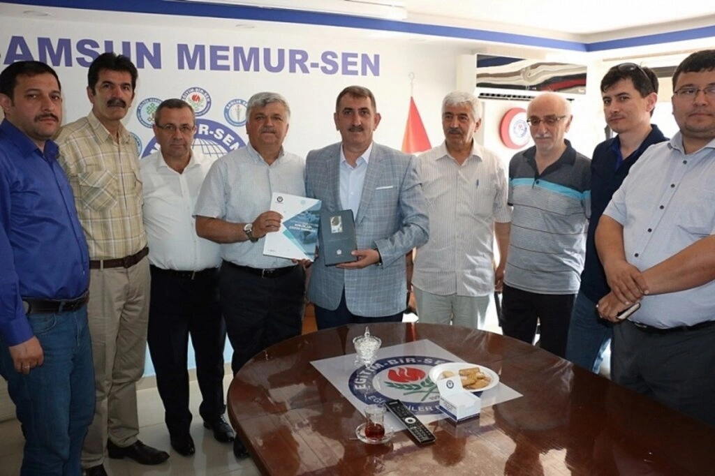 AK Parti Samsun Milletvekili Fuat Köktaş'tan bayramlaşma mesaisi - Resim 8