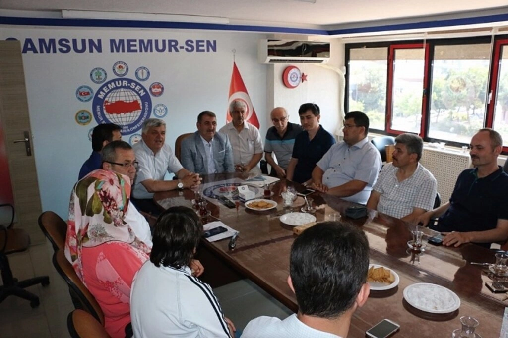 AK Parti Samsun Milletvekili Fuat Köktaş'tan bayramlaşma mesaisi - Resim 10