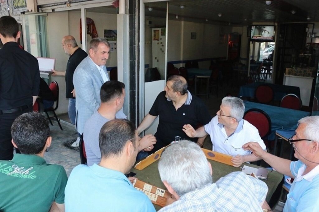 AK Parti Samsun Milletvekili Fuat Köktaş'tan bayramlaşma mesaisi - Resim 11