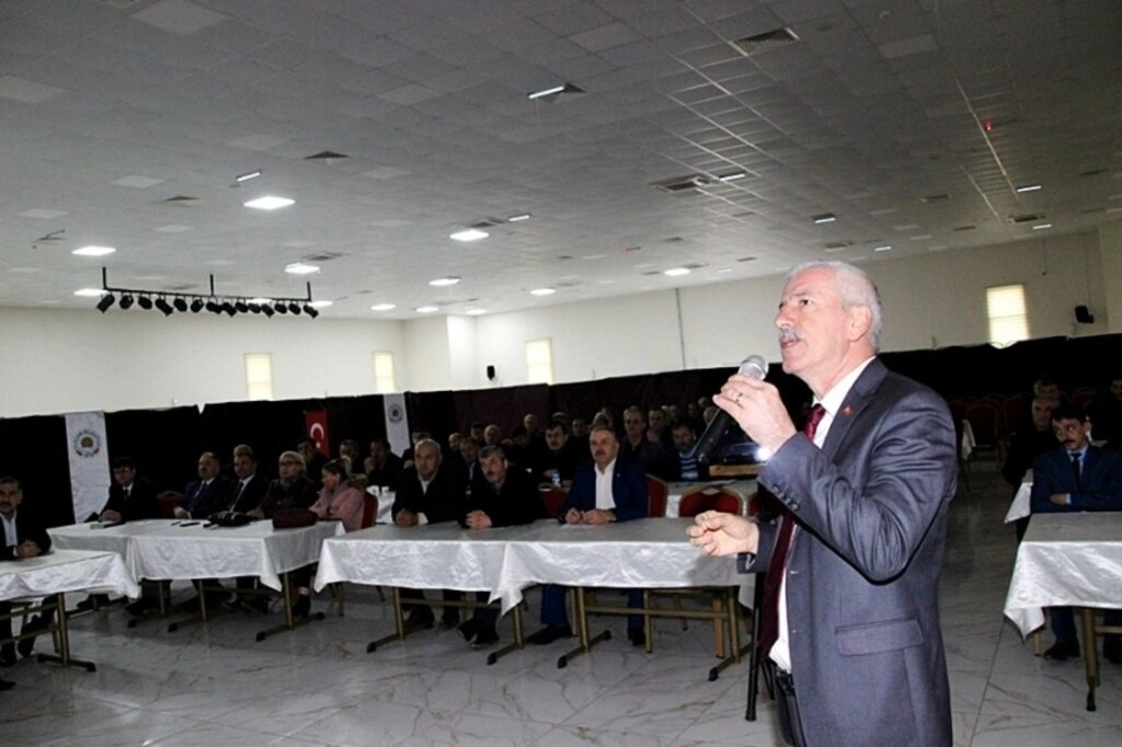 ALAÇAM BELEDİYE BAŞKANI HADİ UYAR MUHTARLAR İLE İSTİŞARE TOPLANTISINDA BİR ARAYA GELDİ - Resim 7