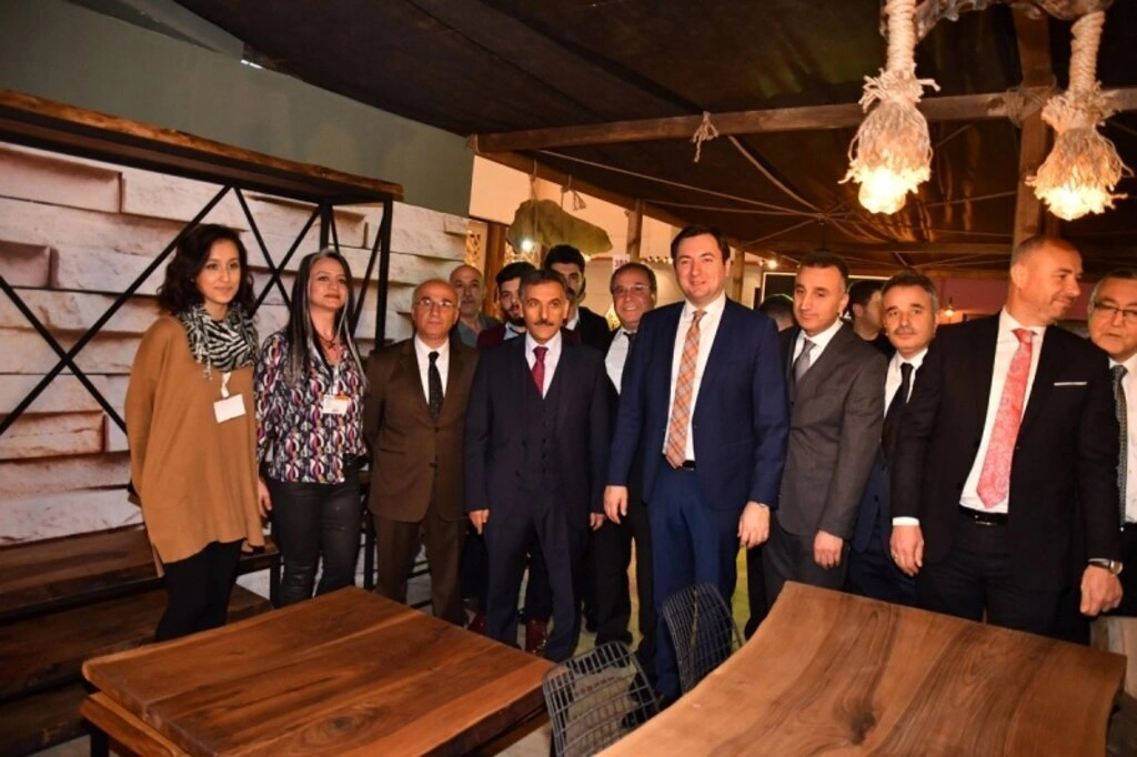GÖZ KAMAŞTIRAN TASARIMLAR TÜYAP SAMSUN 3. MOBİLYA VE DEKORASYON FUARI’NDA - Resim 9