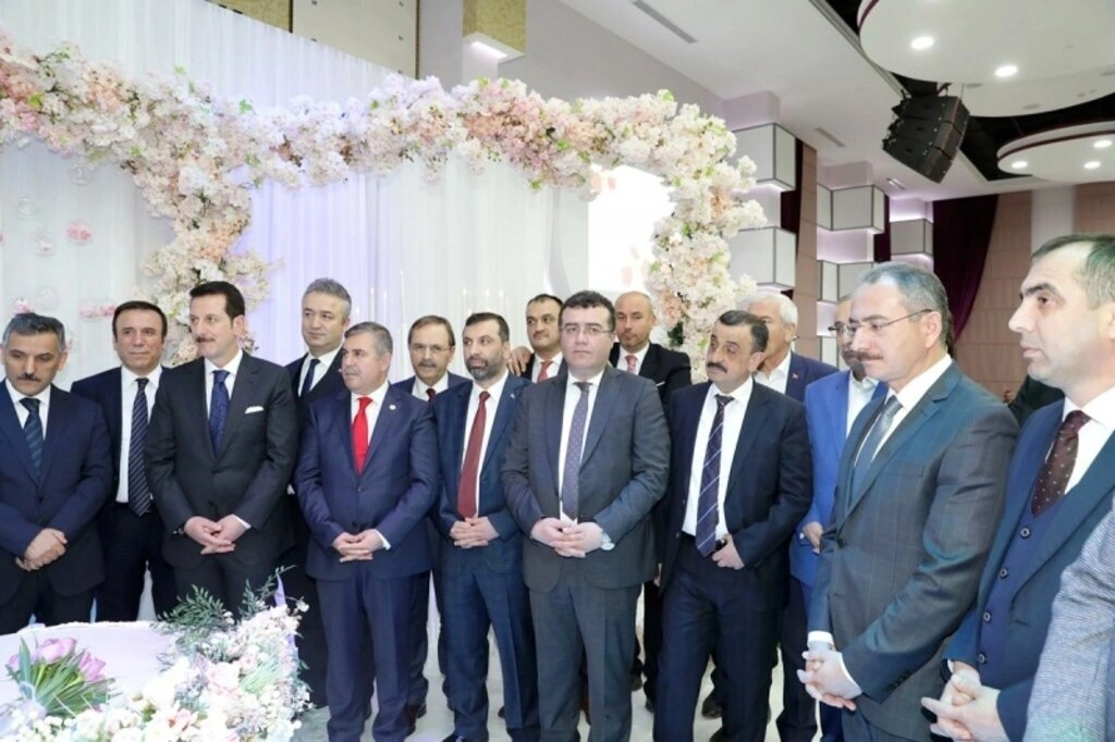 Büşra Tok ve Muhammet Kaya dünyaevine girdi - Resim 5