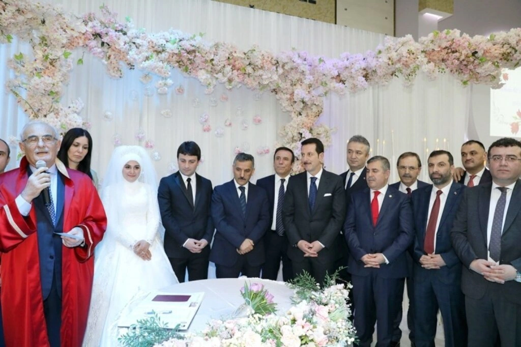 Büşra Tok ve Muhammet Kaya dünyaevine girdi - Resim 12