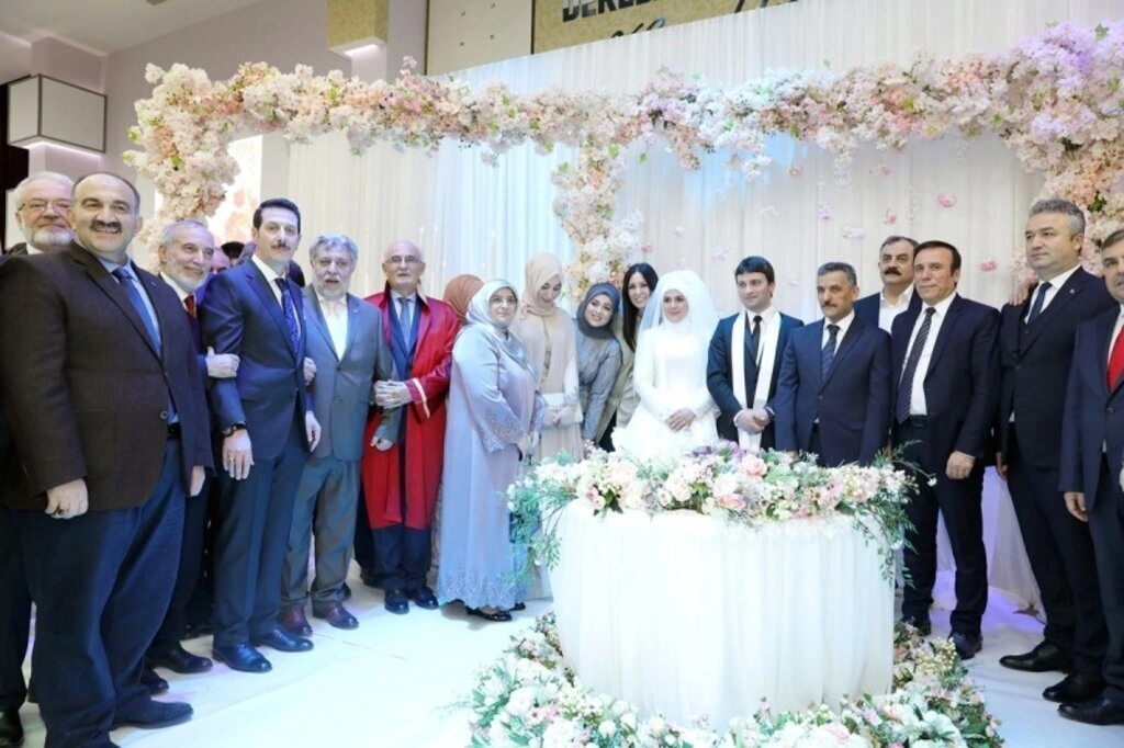 Büşra Tok ve Muhammet Kaya dünyaevine girdi - Resim 15