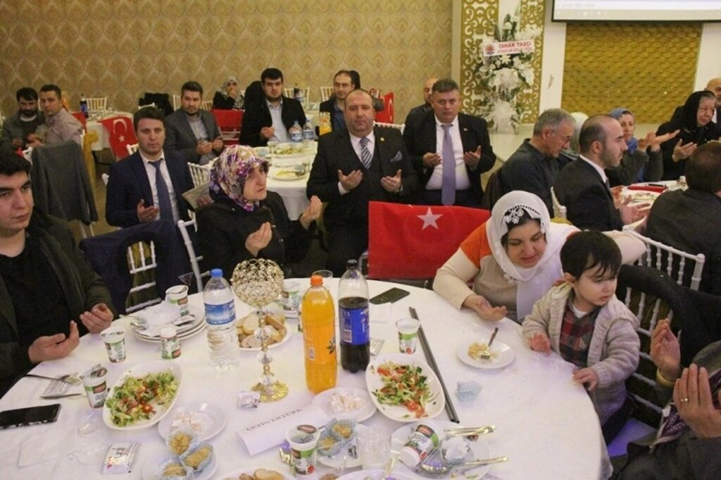 ARTVİN'İN KURTULUŞ YILDÖNÜMÜNDE SAMSUN'DAN AFRİN'E VE ŞEHİTLERE DUA - Resim 28