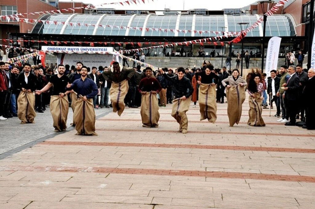 OMÜ Ailesi Nevruz Kutlamasında Coştu - Resim 16