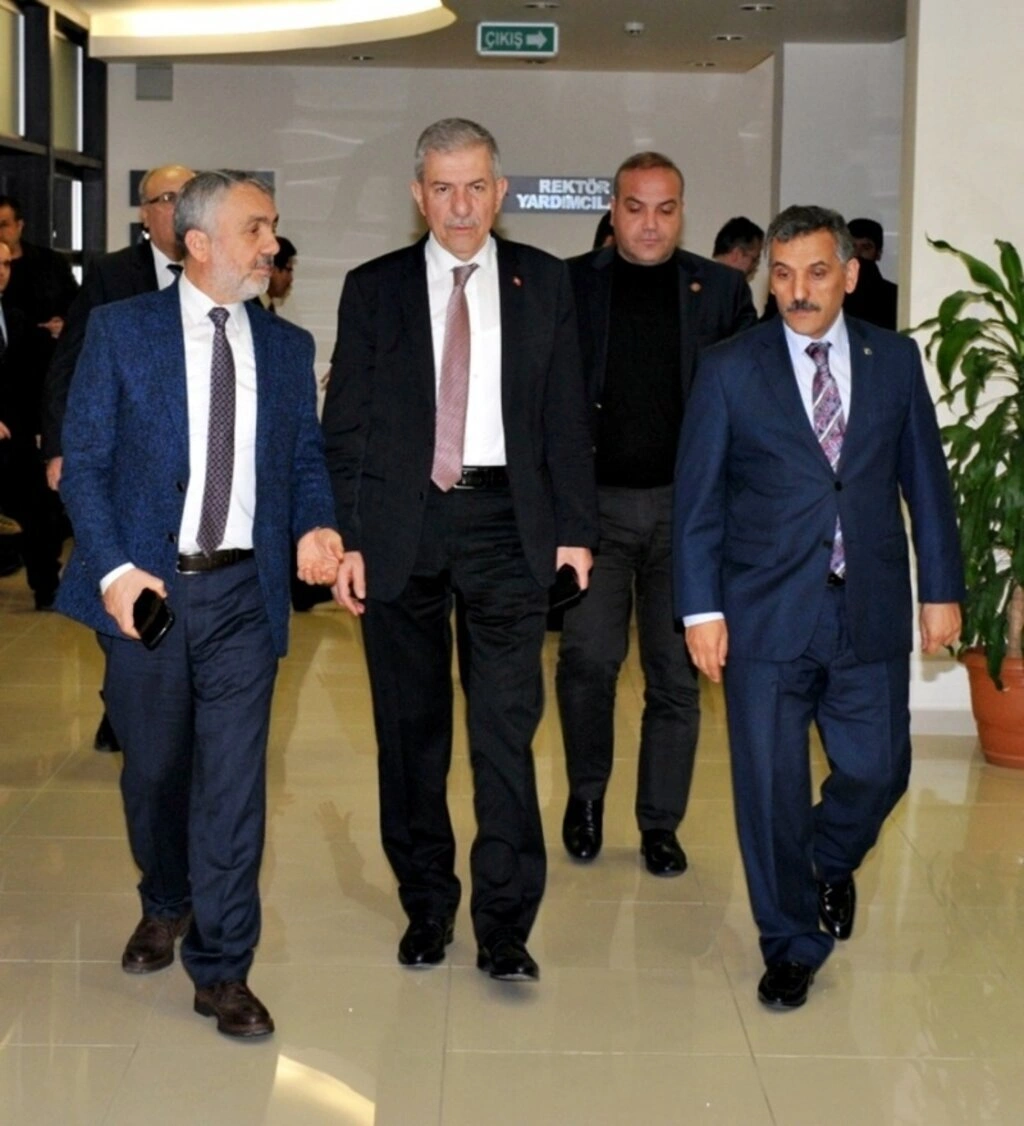 Samsun'da üniversite, şehir ve iş dünyası toplandı - Resim 11