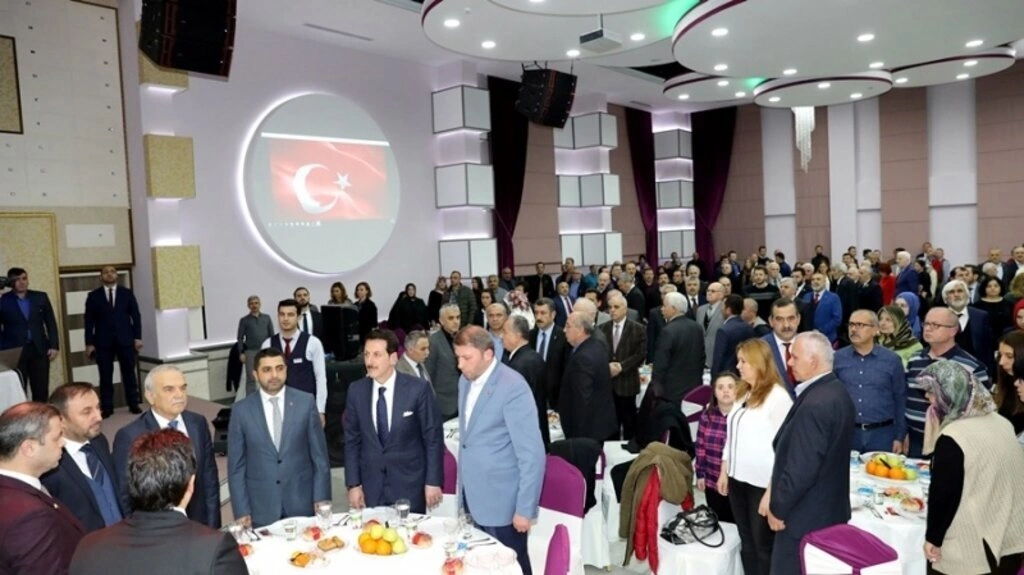 İLKADIM'DA YEREL YÖNETİMLER BULUŞMASI - Resim 1