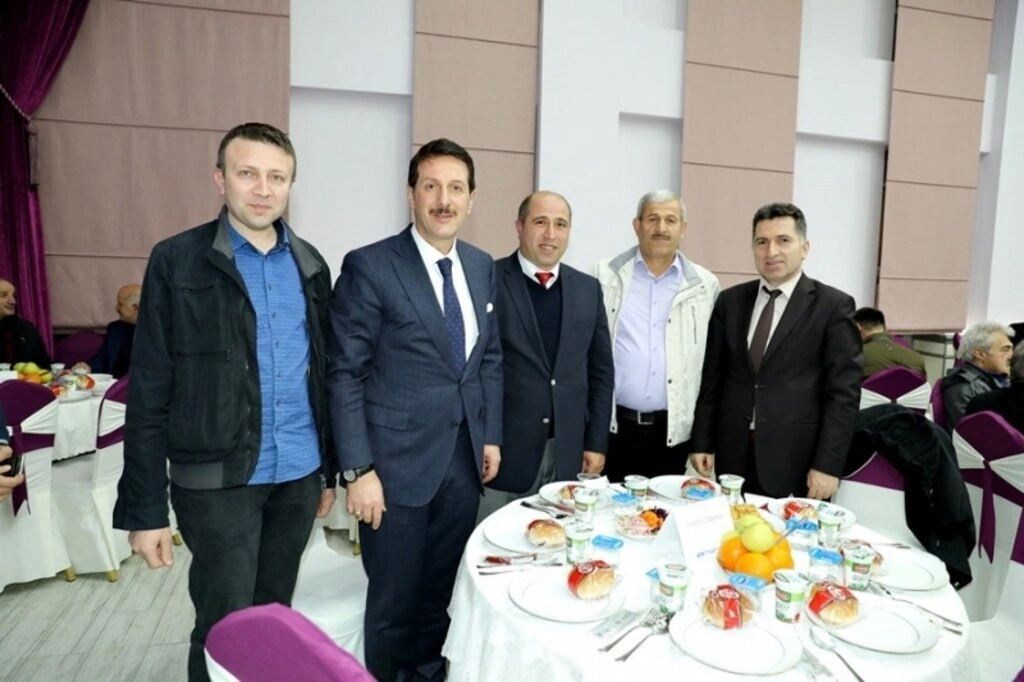 İLKADIM'DA YEREL YÖNETİMLER BULUŞMASI - Resim 2