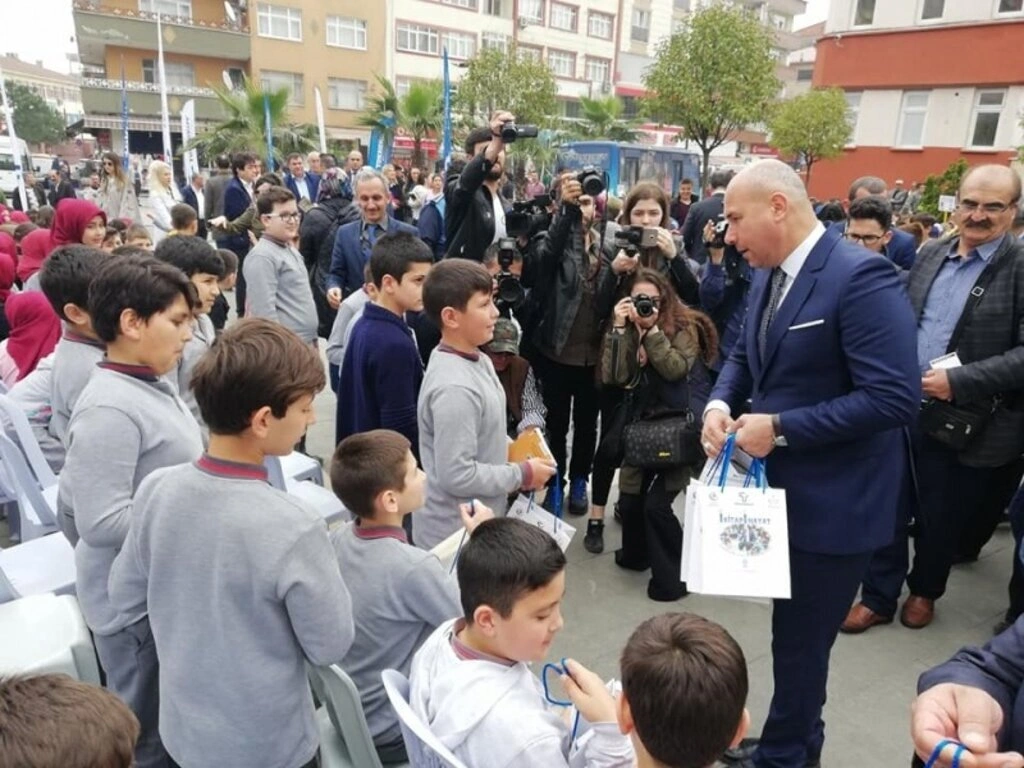 Tekkeköy'de 5 bin 555 öğrenci aynı anda kitap okudu - Resim 9