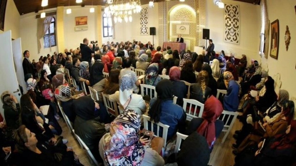 ÖMER TUĞRUL İNANÇER İLKADIMLILAR İLE BULUŞTU - Resim 4
