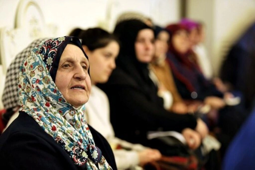 ÖMER TUĞRUL İNANÇER İLKADIMLILAR İLE BULUŞTU - Resim 8