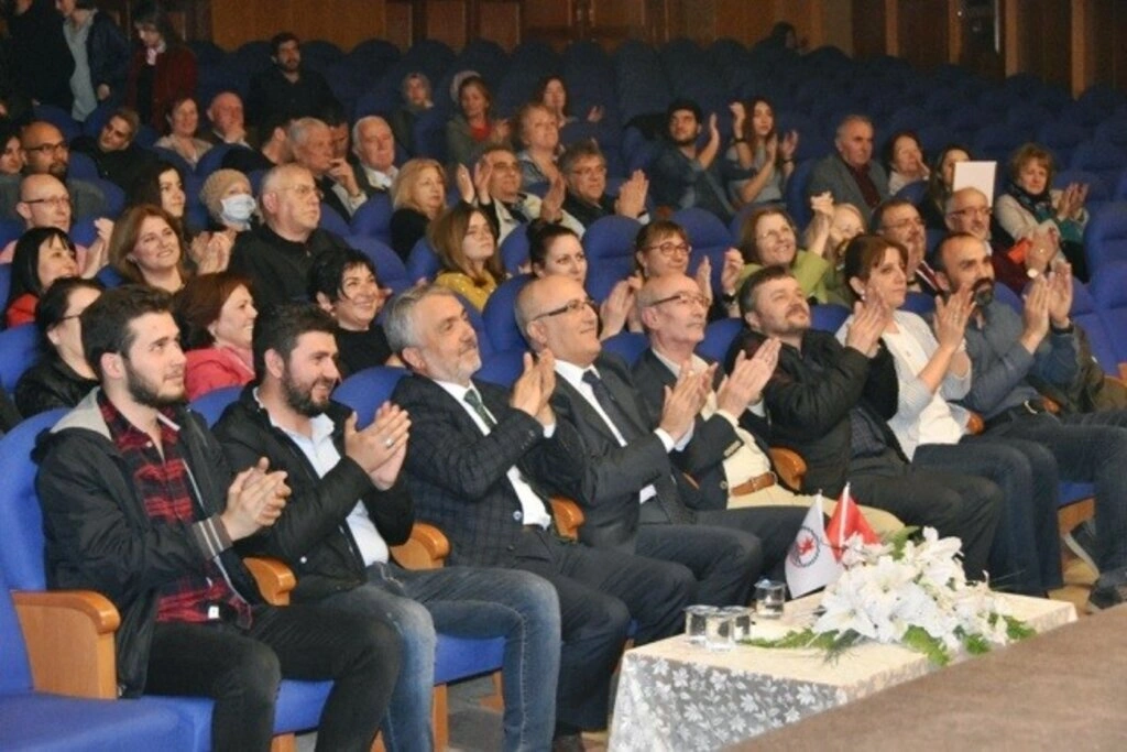 Eğitim Fakültesinden Sanat Müziği Şöleni - Resim 21
