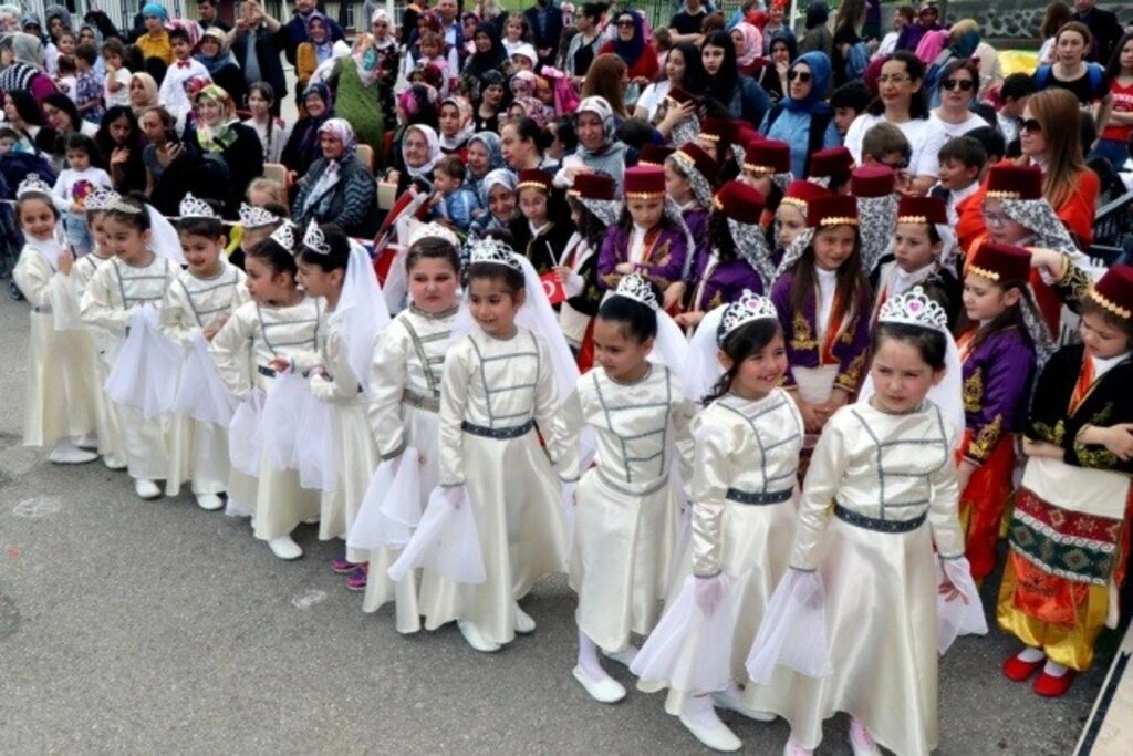 Toptepe İlkOkulu'nda 23 Nisan coşkusu - Resim 4