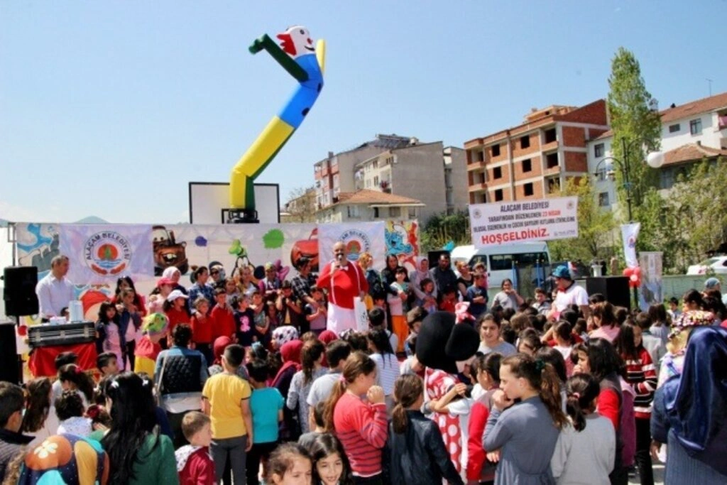 ALAÇAM BELEDİYESİ'NDEN 23 NİSAN ETKİNLİKLERİ - Resim 13