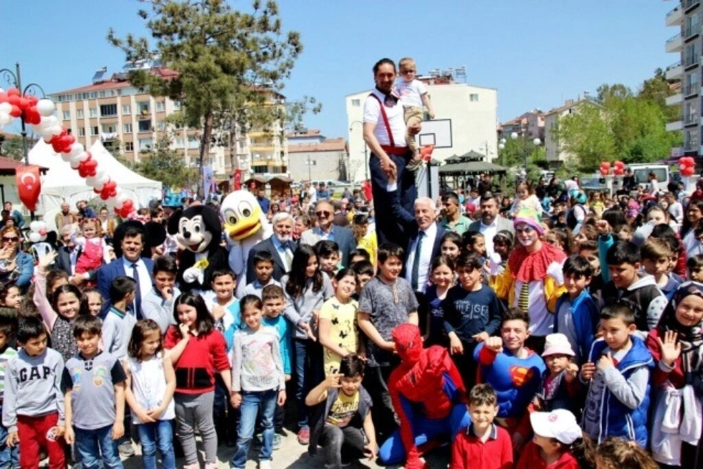 ALAÇAM BELEDİYESİ'NDEN 23 NİSAN ETKİNLİKLERİ - Resim 16