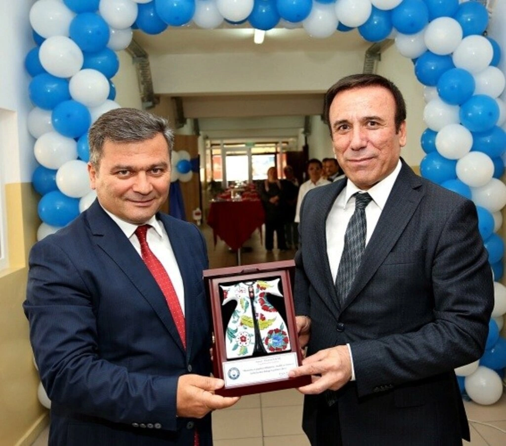 Canik'te eğitim yatırımı bitmiyor - Resim 5