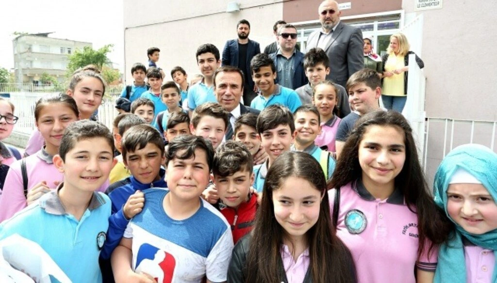 Canik'te eğitim yatırımı bitmiyor - Resim 12