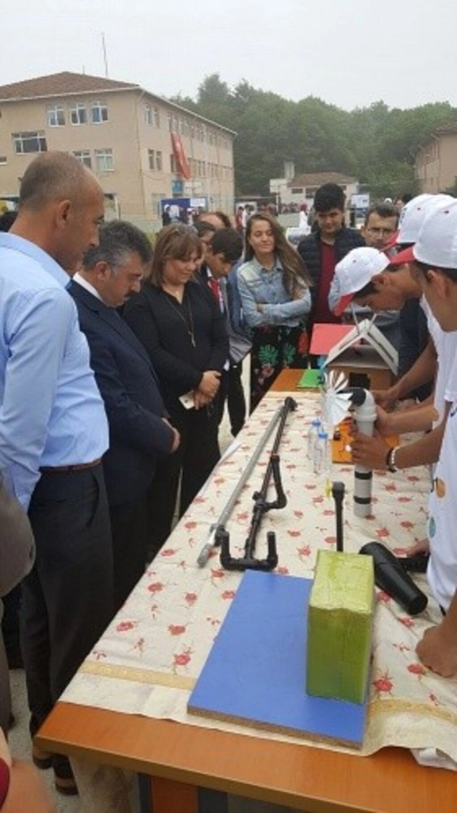 Ağcagüney Anadolu Lisesi'nde TÜBİTAK 4006 Bilim Fuarı - Resim 2