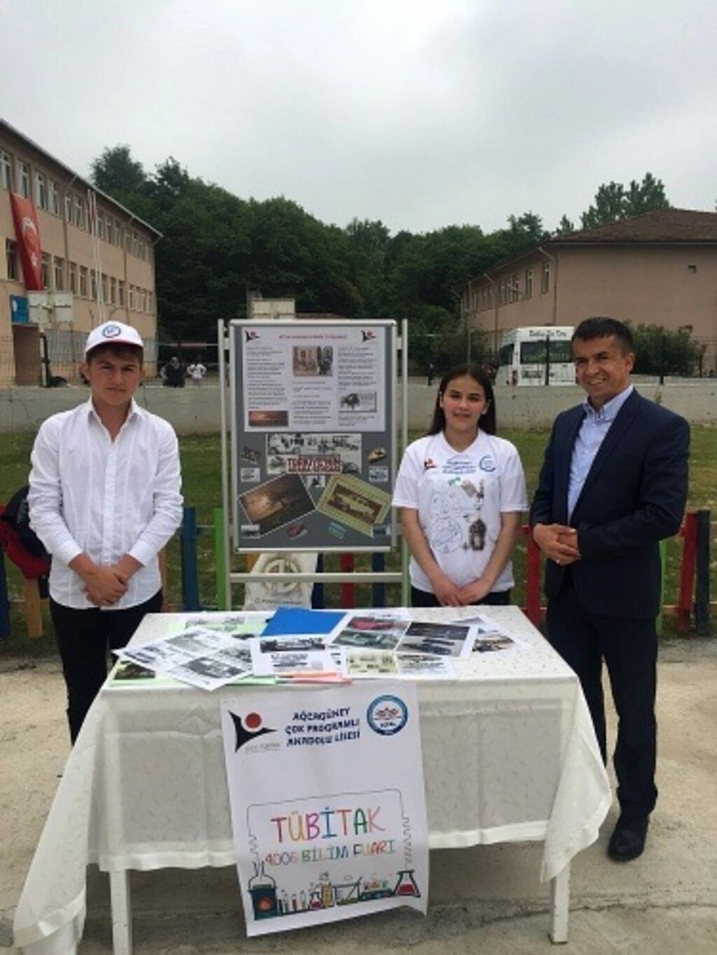 Ağcagüney Anadolu Lisesi'nde TÜBİTAK 4006 Bilim Fuarı - Resim 3