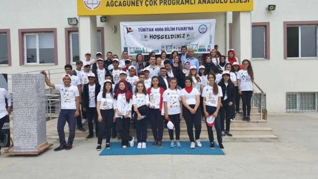 Ağcagüney Anadolu Lisesi'nde TÜBİTAK 4006 Bilim Fuarı - Resim 13