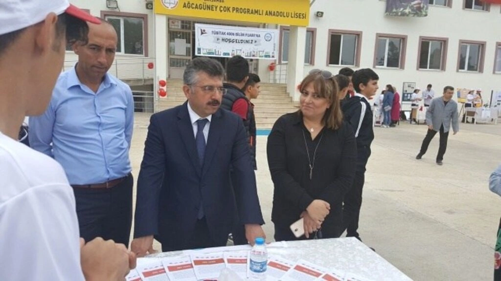 Ağcagüney Anadolu Lisesi'nde TÜBİTAK 4006 Bilim Fuarı - Resim 15