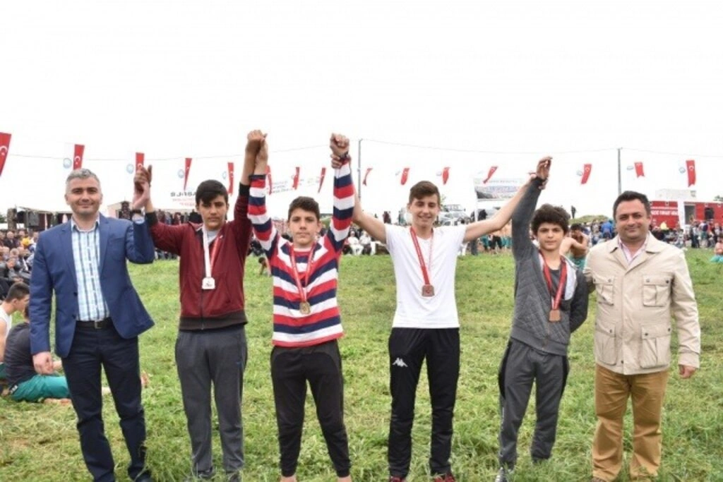 Yakakent'te Geleneksel 4. Hıdırellez Şenlikleri ve Karakucak Güreşleri - Resim 62