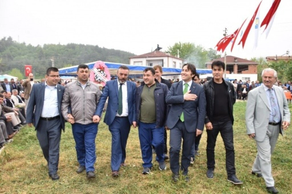 Yakakent'te Geleneksel 4. Hıdırellez Şenlikleri ve Karakucak Güreşleri - Resim 77